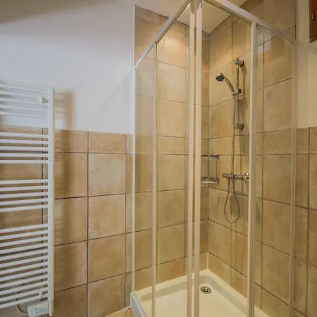 Luxurious With Private Pool Feriehus