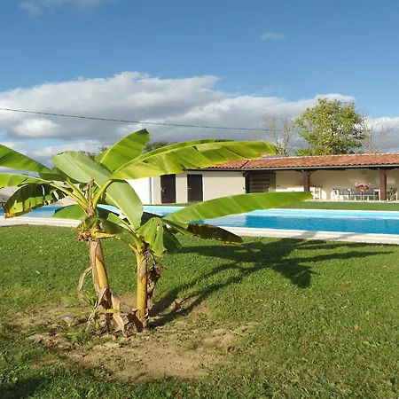 Luxurious With Private Pool Feriehus