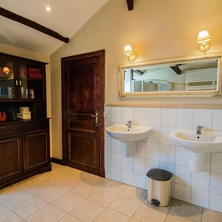 Luxurious With Private Pool *