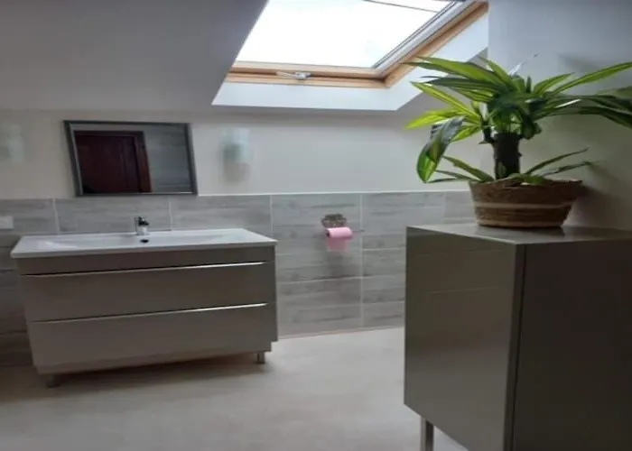 Luxurious With Private Pool Hébergement de vacances