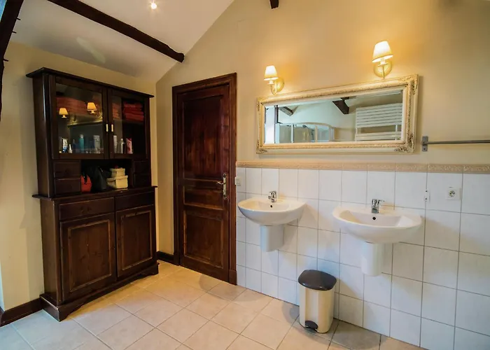 Luxurious With Private Pool *